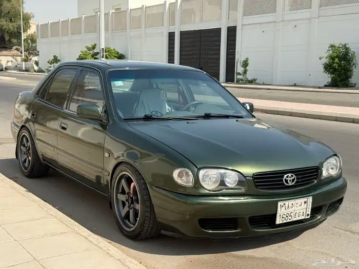 2000 Toyota Corolla 2
