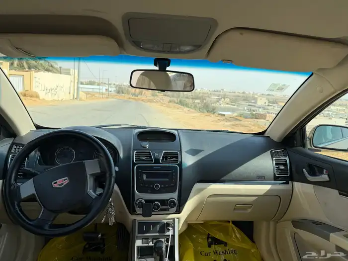 جيلي امجراند 7 جيلي توماتيك 8