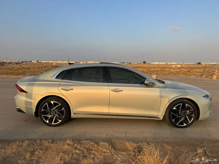 ازيرا 2023 سعودية بريميوم فل كامل ممشى قليل بريحة الوكاله 1