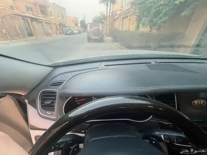 كيا كادينزا 8