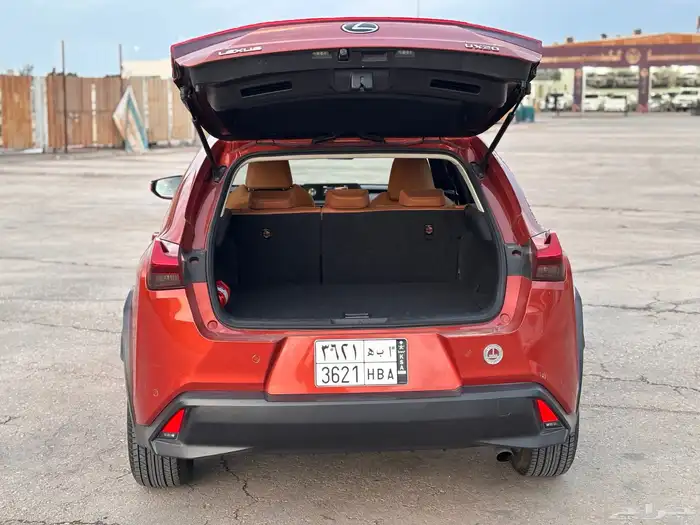 لكزس UX20 2019 مخزن بدي وكاله عداد 25 الف km 7