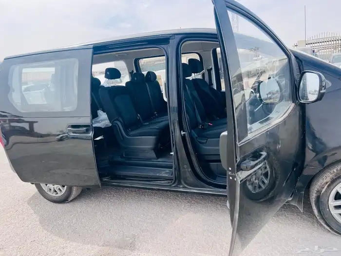 للبيع ستاريا هونداي 2024 ديزل شغال اتماتيك 9