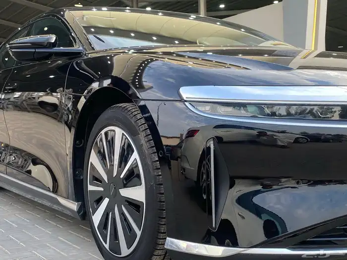 لوسيد اير بيور موديل 2025 جديد اصفار عرض خاص 8