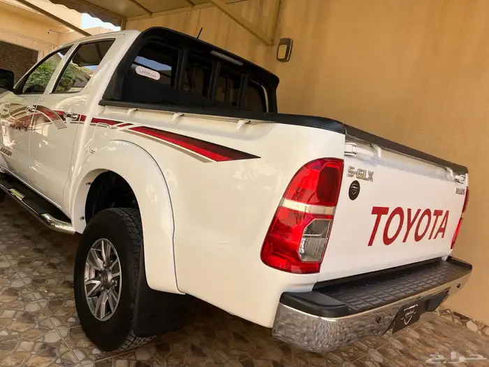 هايلوكس دبل غمارتين المديل 2015 قير تماتيك سعودي 12