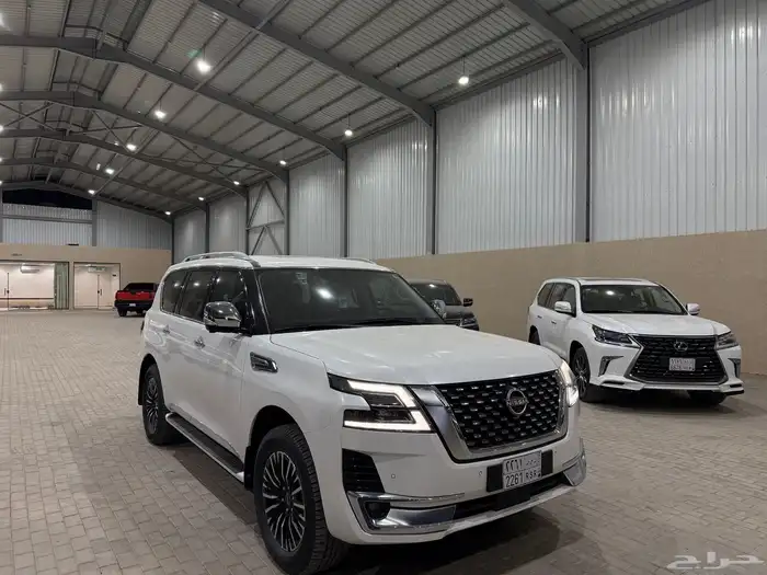 نيسان باترول 2023 فل كامل بلاتينيوم V6 سرندل مخزن 3