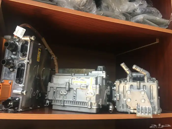 قطع غيار مستورد مرسيدس بنزين وهايبرد 40