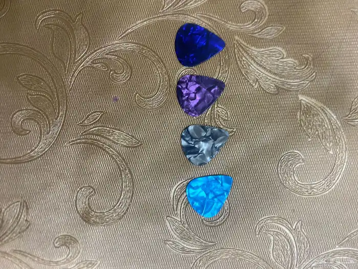 جيتار للبيع على 150 0