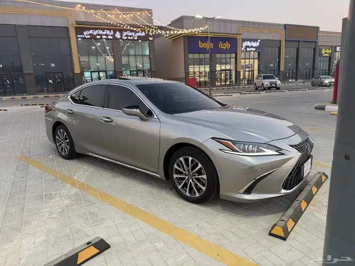 لكزس ES 350 CA بريمي 2024 3
