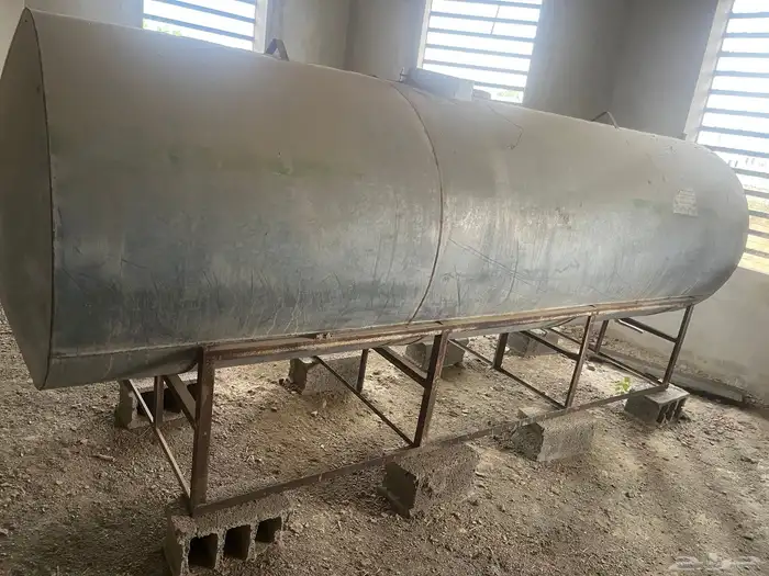 خزان ماء حديد كبير 1