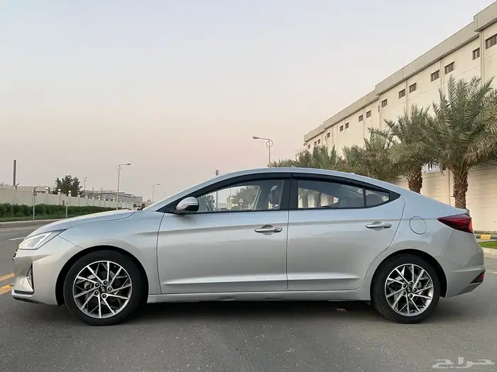 هيونداي لنترا (افانتي) بدي وكاله نظيفه جدا ممشى قليل 21