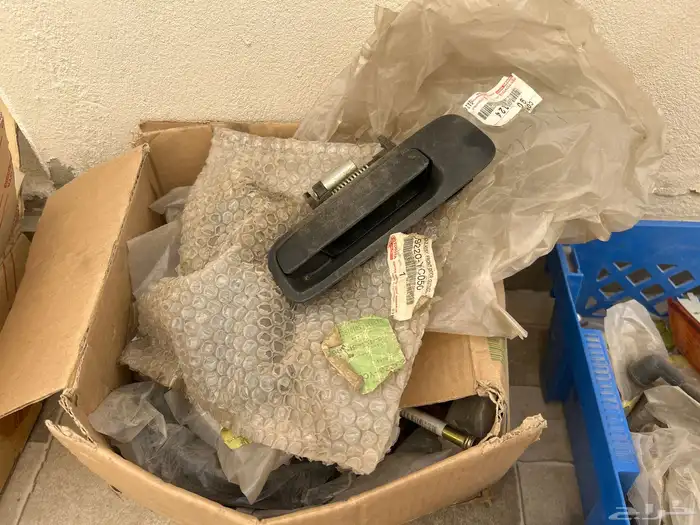 قطع غيار تايوتا قديم واكسسوارات(تم البيع) 2