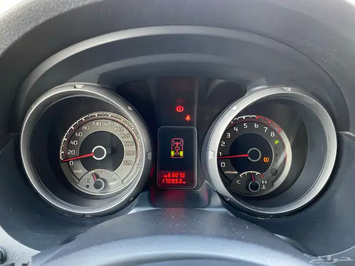 ميتسوبيشي باجيرو GLS 18