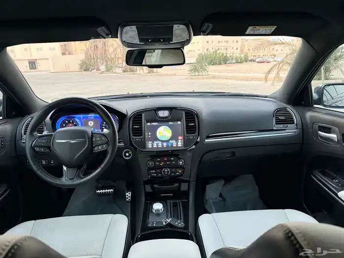 كرايزلر C300s موديل 2021 بحالة الوكاله شرط 24