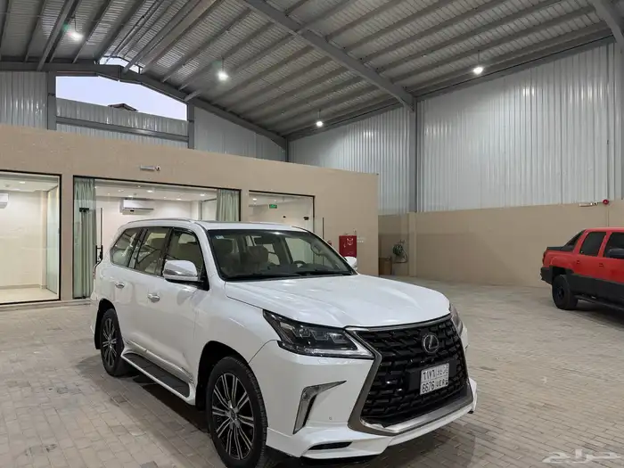 لكزس LX 570 2017 فل كامل DD بودي وكالة 2