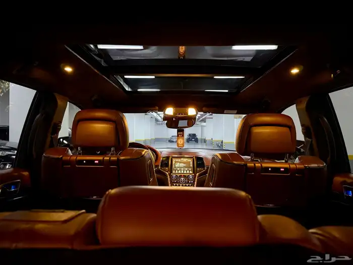 Jeep Grand Cherokee Summit 9