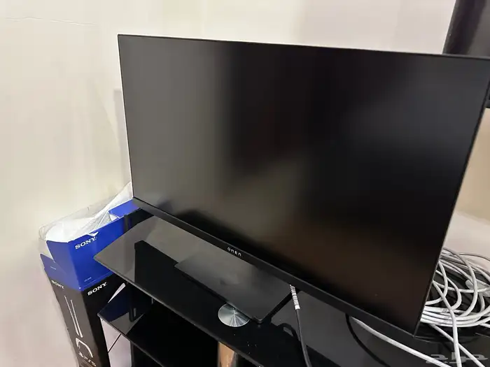 سوني 5 وشاشة قيمنق 27 بوصة 5