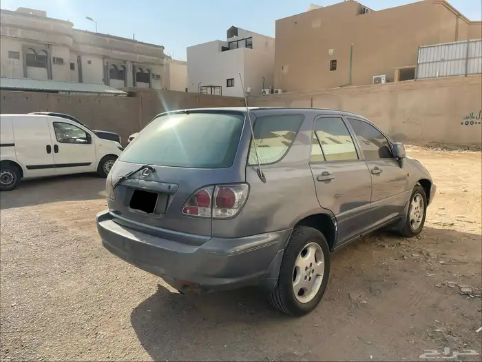 لكزس RX موديل 2000 3