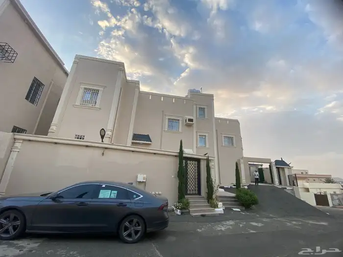 دور و 4 شقق للبيع 8