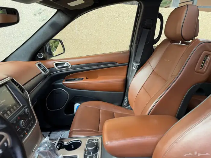 Jeep Grand Cherokee Summit 14