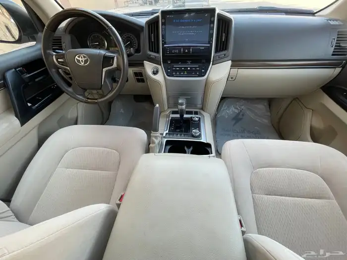 تويوتا- لاند كروزر-2019-GXR-ديزل- V8-قمه النظافه 31