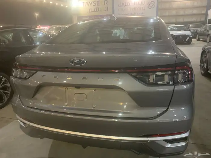 فورد توروس آمبيانتي 2026 لون رمادي 2