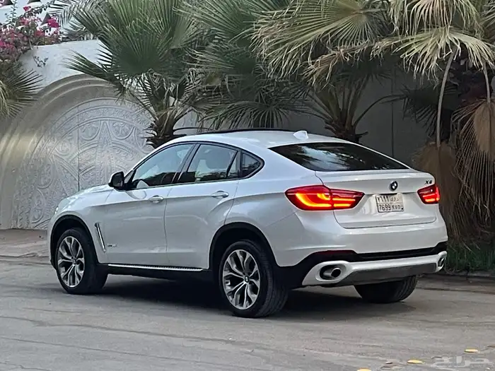 بي ام دبليو X6 2017 فل نظيف جدا منوة المستخدم 10