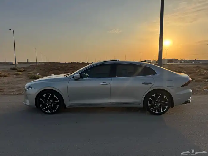 ازيرا 2023 سعودية بريميوم فل كامل ممشى قليل بريحة الوكاله 2