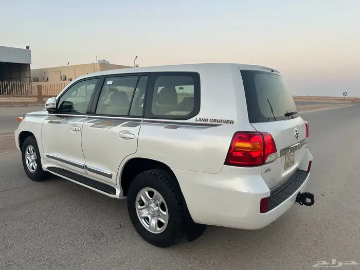 لاندكروزر هدد GX 2014 بريمي فتحه قير تماتيك شرط 5