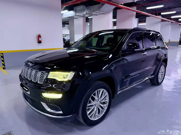 Jeep Grand Cherokee Summit 1