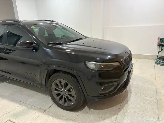 جيب شيروكي سبورت 2019 نظيف 22