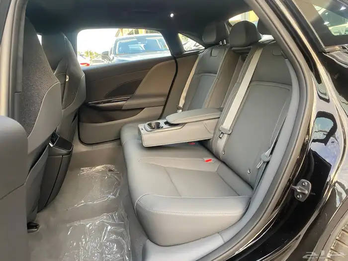 لوسيد اير بيور موديل 2025 جديد اصفار عرض خاص 15