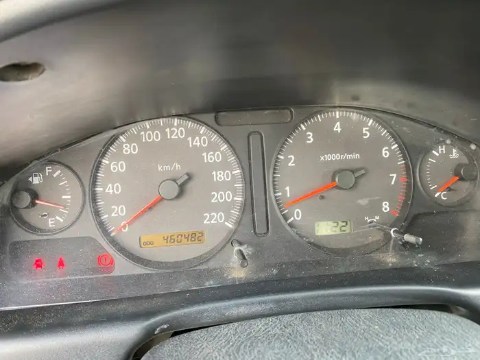 سيارة نيسان صني 5