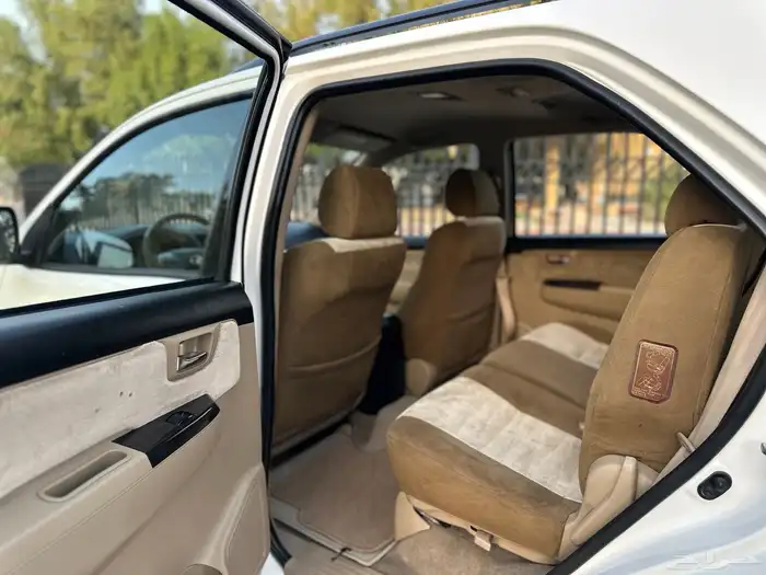 تويوتا فورشنر 60 عام موديل 2015 6 سلندر سعودي 11