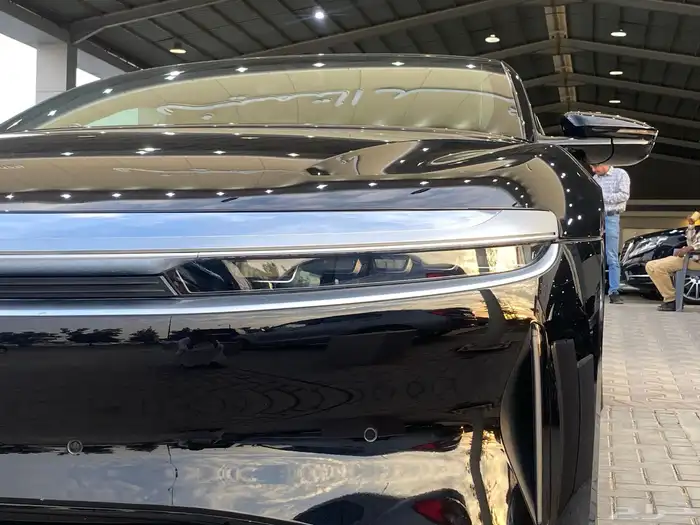 لوسيد اير بيور موديل 2025 جديد اصفار عرض خاص 7