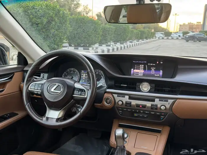 لكزس ES250- 2018 19