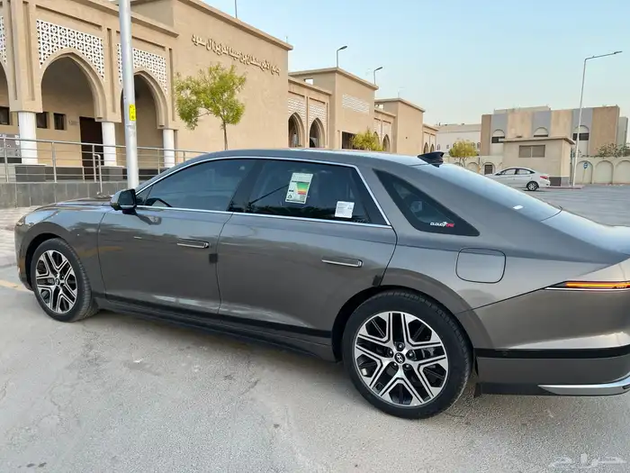 ازيرا بريميوم 2024 وارد الوعلان 9