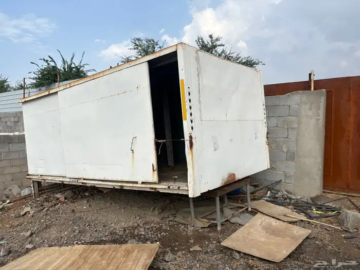 صندوق ماء صندوق ايسوزو 0