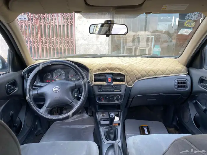 سيارة نيسان صني 4