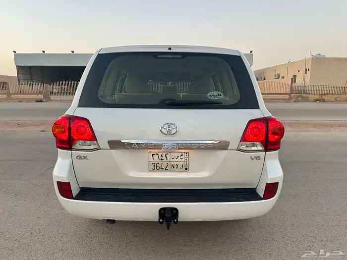 لاندكروزر هدد GX 2014 بريمي فتحه قير تماتيك شرط 10