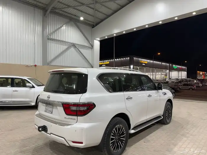 نيسان باترول 2023 فل كامل بلاتينيوم V6 سرندل مخزن 6