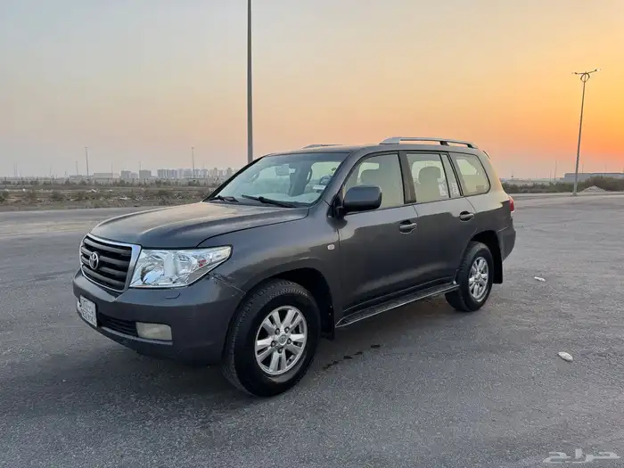 جيب لاندكروزر 2008 GX قيرعادي السعر45 الف 9