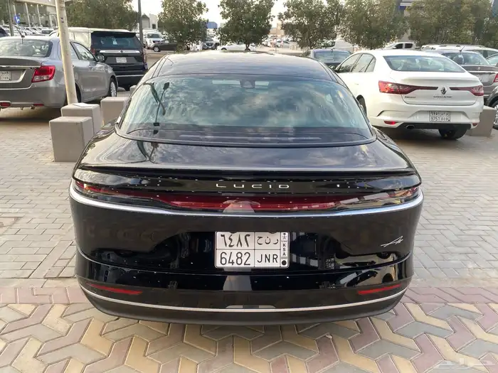 لوسيد اير بيور موديل 2025 جديد اصفار عرض خاص 10