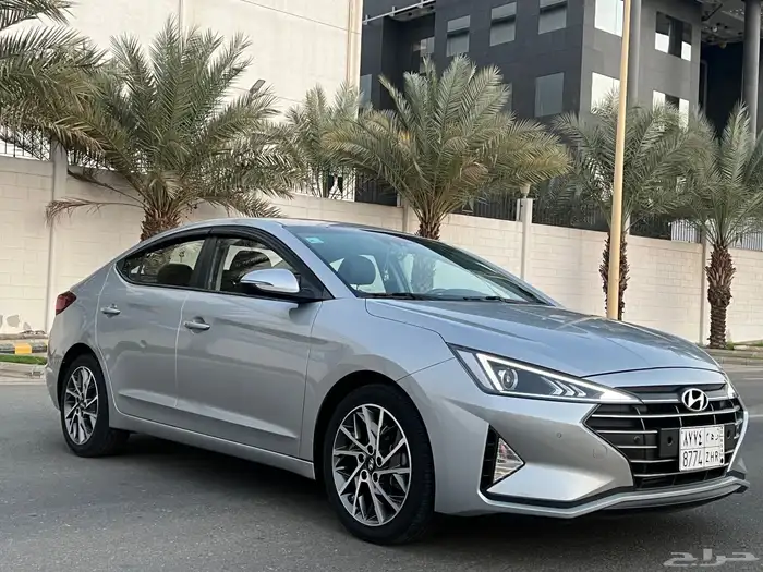 هيونداي لنترا (افانتي) بدي وكاله نظيفه جدا ممشى قليل 8