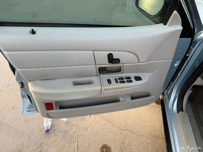 فورد كروان فكتوريا 12