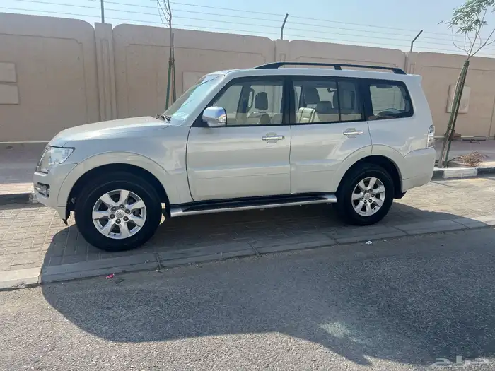 باجيرو 2017 للبيع 0