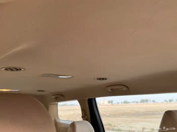 كيا كرنفال 2015 بنزين نضيف 11 راكب للبيع 26