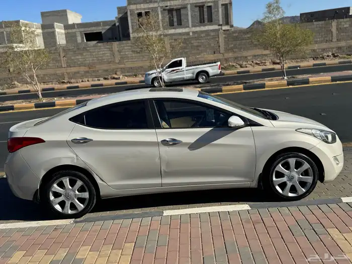 سيارة النترا فل كامل للبيع 13