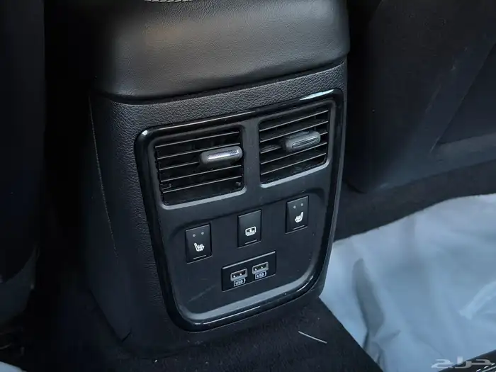 كرايزلر S300 موديل 2021 30