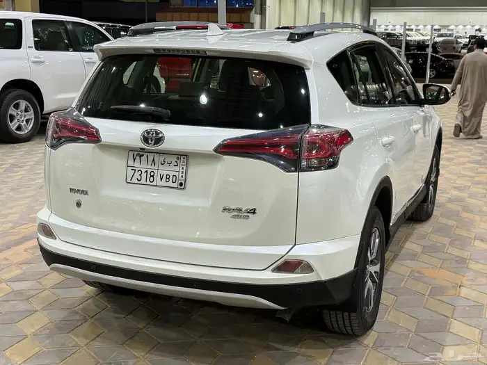 تويوتا راف فور 2018 4