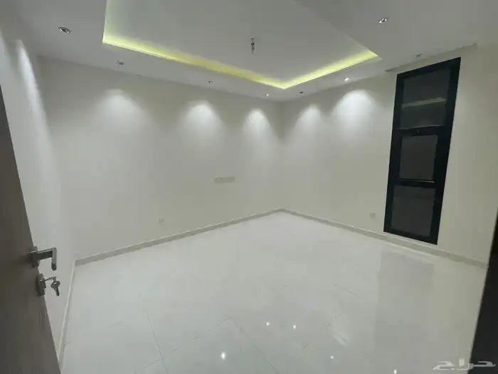 للإيجار فيلا المشرقية حي الجنادرية 26